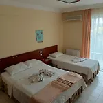 Отель Nazar 2*
