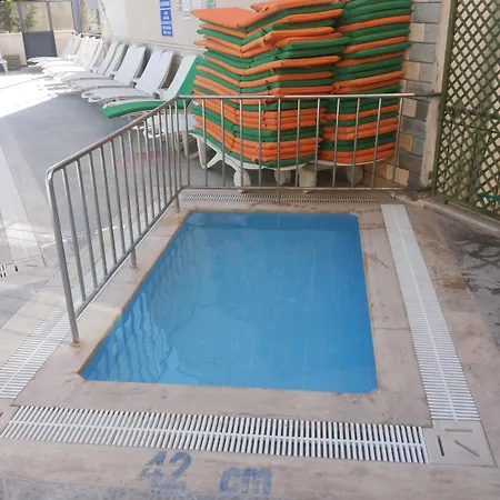 Nazar Otel 2*