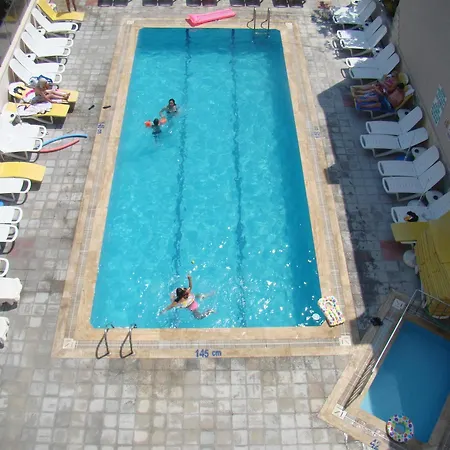 Otel Nazar 2*